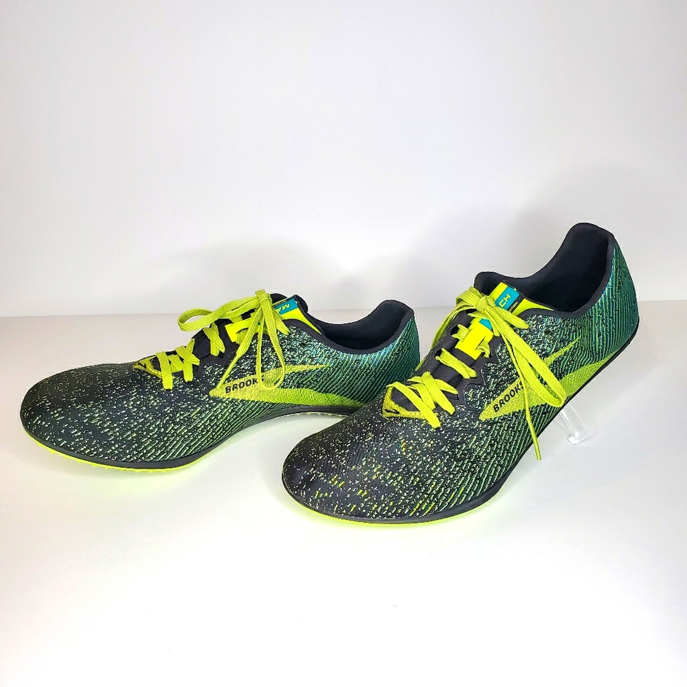 Brooks Mach 19 spikeless running shoes mens sz 10